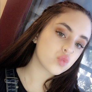 Meet your Posher, Kaci